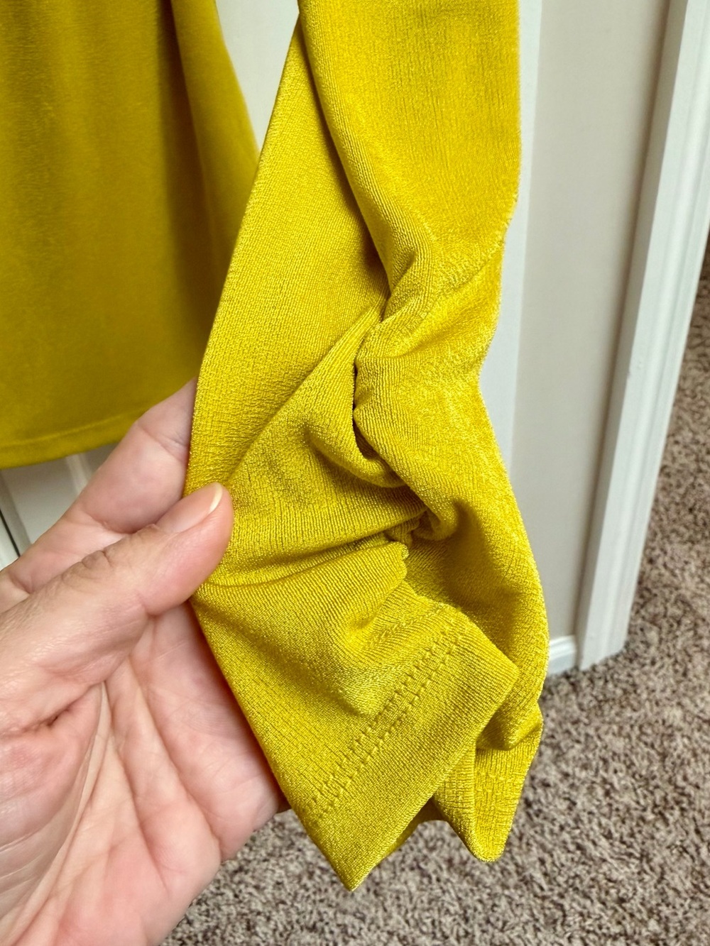 White House Black Market Twist Front Asymmetrical Top Yellow Size Medium - Picture 8 of 12